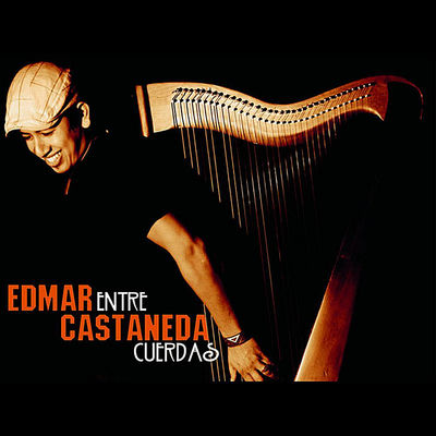 The cover of Entre Cuerdas by Edmar Castañeda