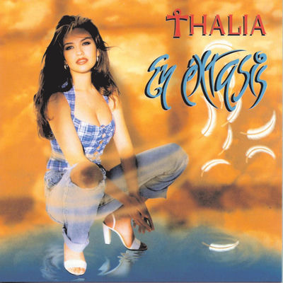 The cover of En éxtasis by Thalía