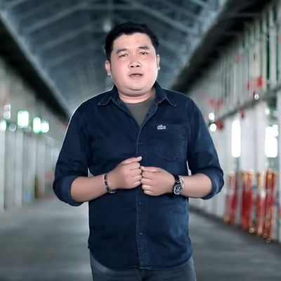The cover of Luam Pheng Auttaphon Khonvieng by Auttaphon Khonvieng