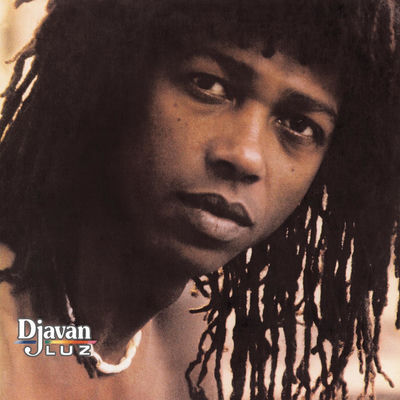 The cover of Luz by Djavan